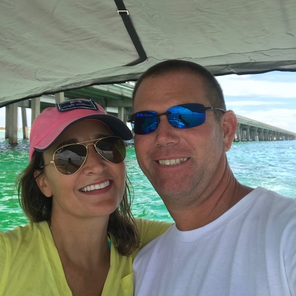 Meet your Posher, Stephanie - Picture 1 of 1